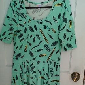 LuLaRoe Sz XL Green Feather Print Midi Flare Out Dress